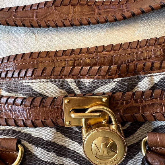 Michael Kors Hamilton Whipped Tiger Animal Print Canvas Brown Tote - Picture 6 of 6